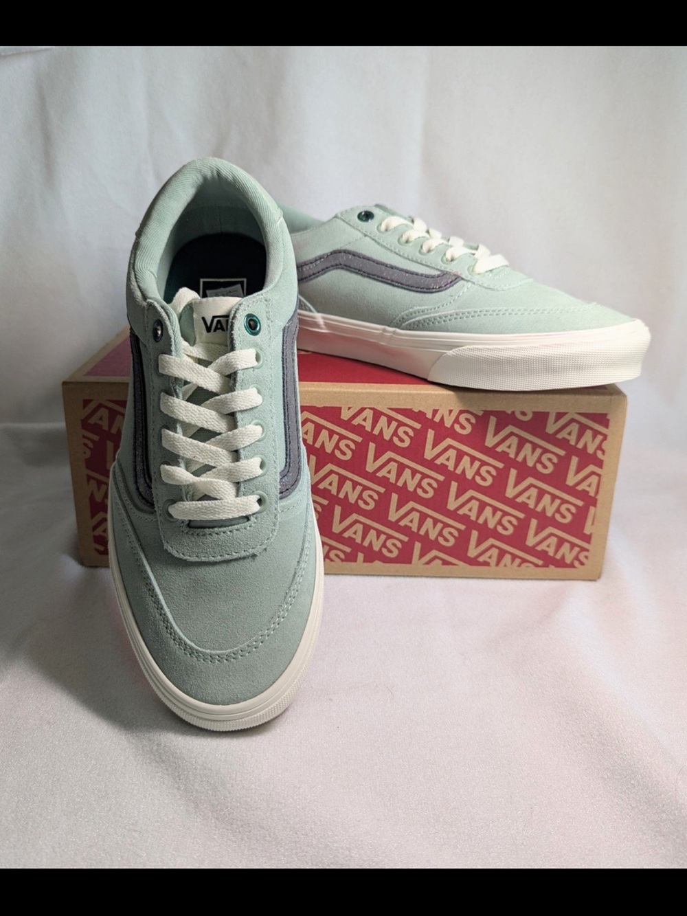 Vans Women's Brooklyn Ls Suede Fashion Sneakers Size 8.5 NEW